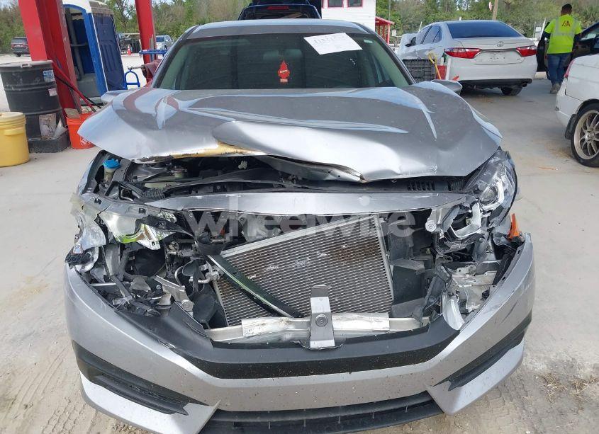 Photo 12 of 2018 Honda Civic LX (VIN 19XFC2F51JE030939)