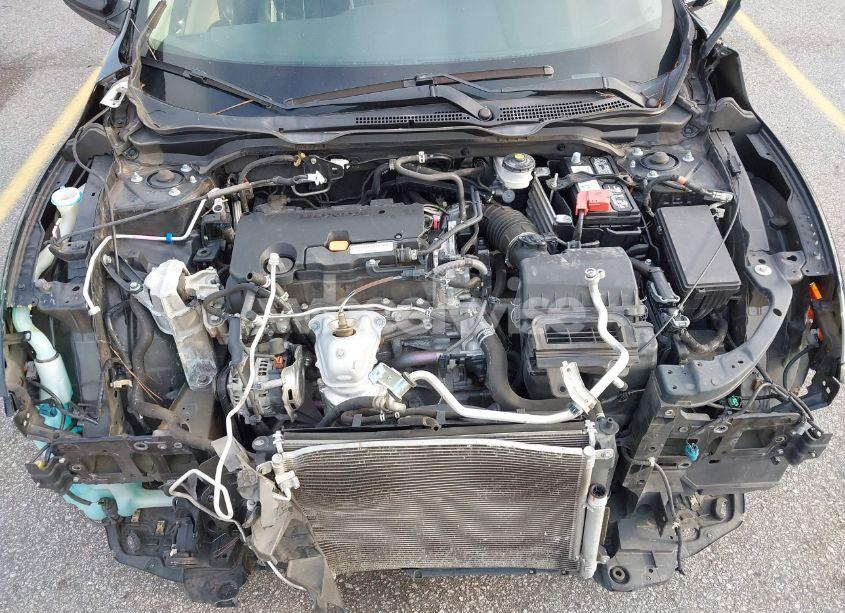 Photo 10 of 2018 Honda Civic LX (VIN 19XFC2F51JE040256)