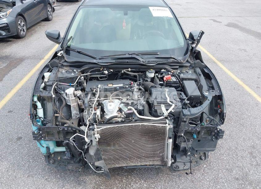 Photo 6 of 2018 Honda Civic LX (VIN 19XFC2F51JE040256)