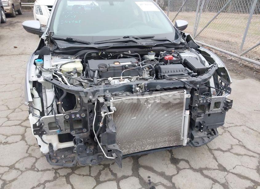 Photo 6 of 2016 Honda Civic LX (VIN 19XFC2F52GE082041)
