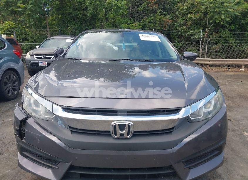 Photo 13 of 2017 Honda Civic LX (VIN 19XFC2F52HE053026)