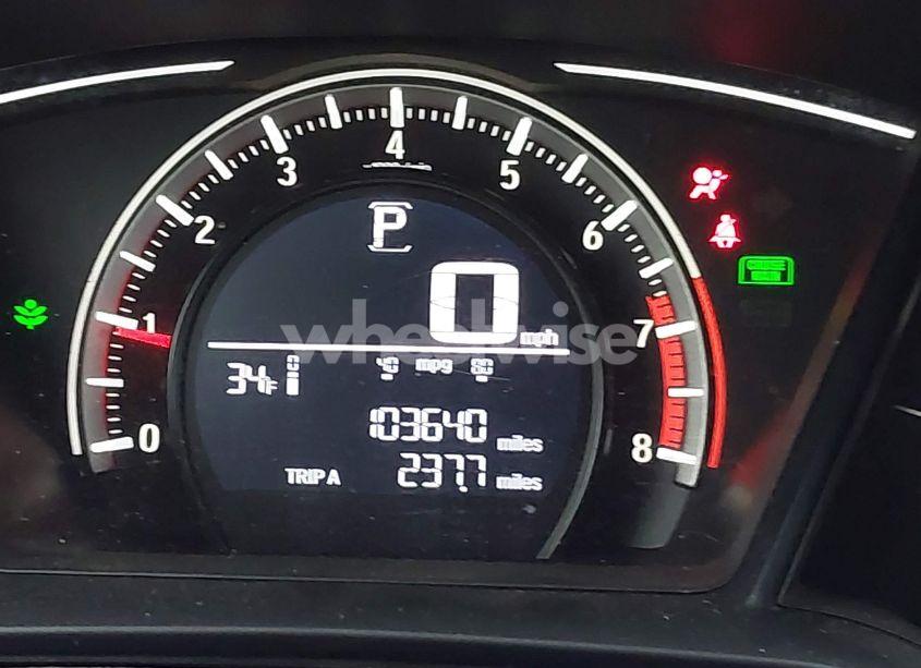 Photo 15 of 2018 Honda Civic LX (VIN 19XFC2F52JE016600)