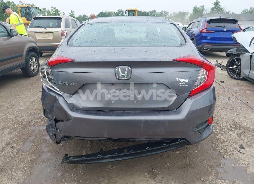 Photo 16 of 2018 Honda Civic LX (VIN 19XFC2F52JE020078)