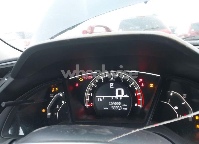 Photo 7 of 2018 Honda Civic LX (VIN 19XFC2F52JE042985)