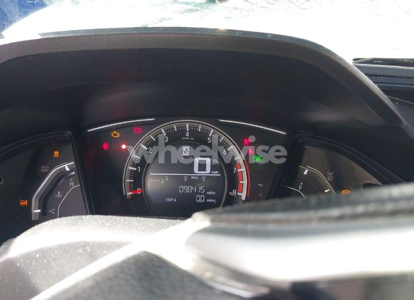 Photo 7 of 2018 Honda Civic LX (VIN 19XFC2F52JE043148)