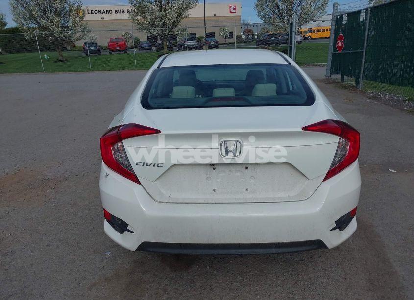 Photo 16 of 2018 Honda Civic LX (VIN 19XFC2F52JE202864)