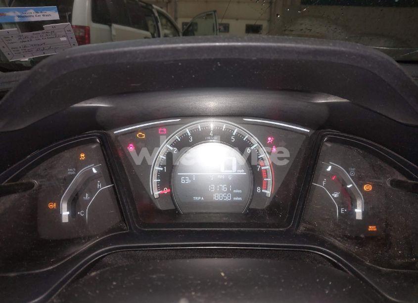 Photo 7 of 2018 Honda Civic LX (VIN 19XFC2F52JE203271)