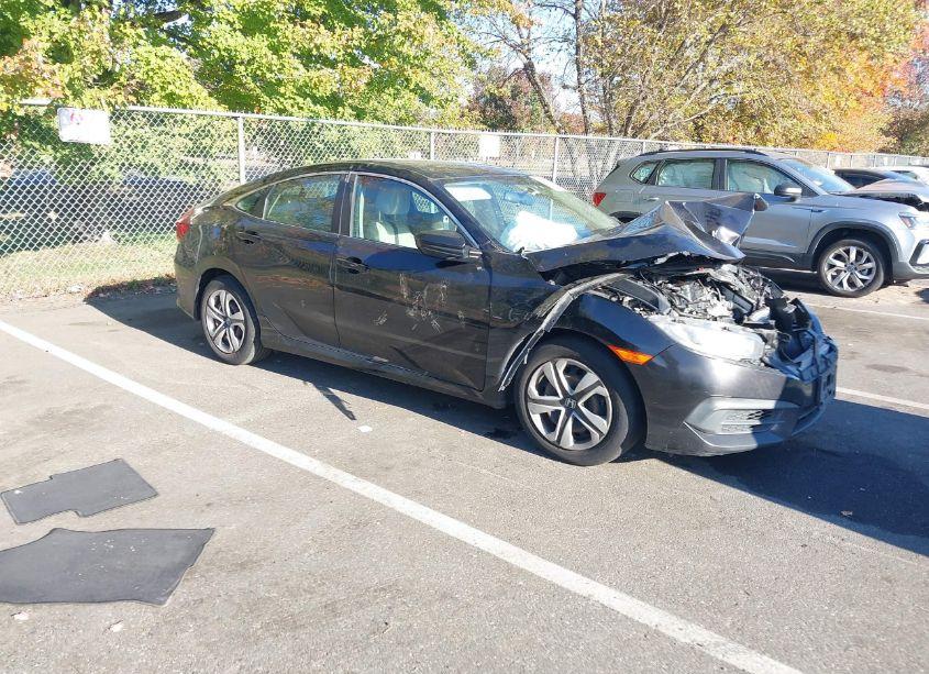 2018 Honda Civic LX (VIN 19XFC2F52JE209426) main photo