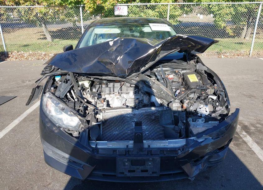 Photo 12 of 2018 Honda Civic LX (VIN 19XFC2F52JE209426)