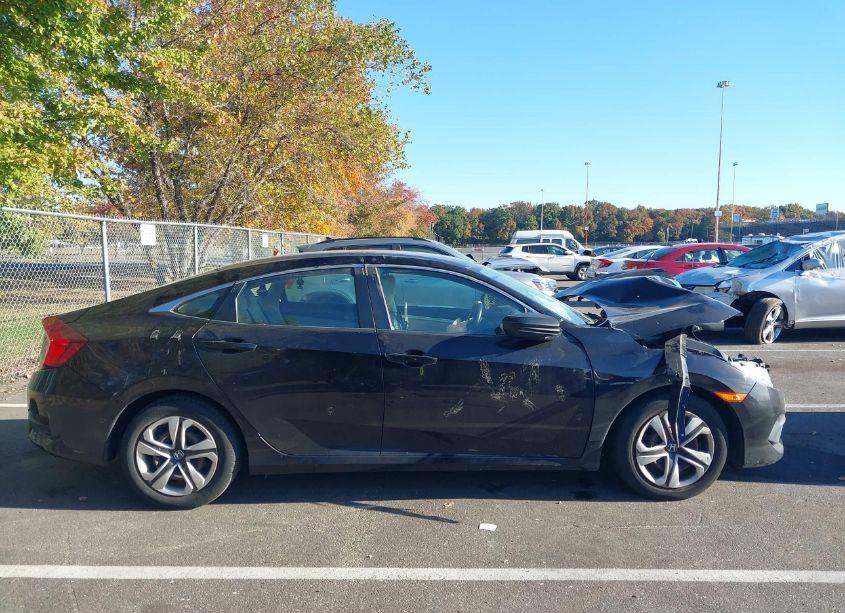 Photo 13 of 2018 Honda Civic LX (VIN 19XFC2F52JE209426)