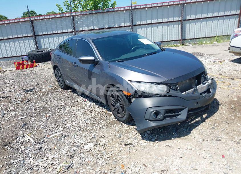 2017 Honda Civic LX (VIN 19XFC2F53HE044657) main photo