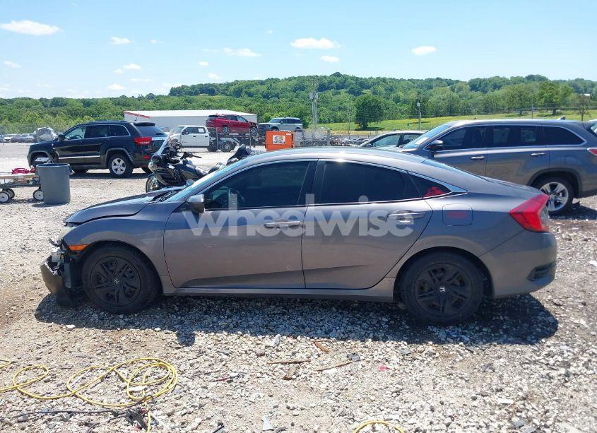 Photo 14 of 2017 Honda Civic LX (VIN 19XFC2F53HE044657)