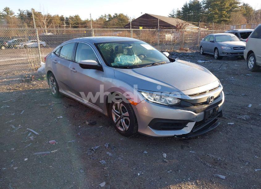 2017 Honda Civic LX (VIN 19XFC2F53HE227928) main photo