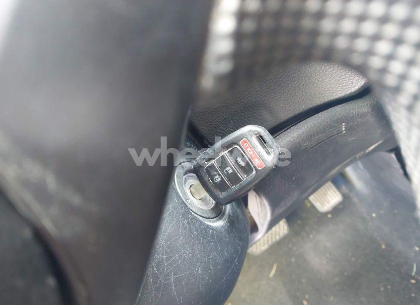 Photo 11 of 2018 Honda Civic LX (VIN 19XFC2F53JE002298)