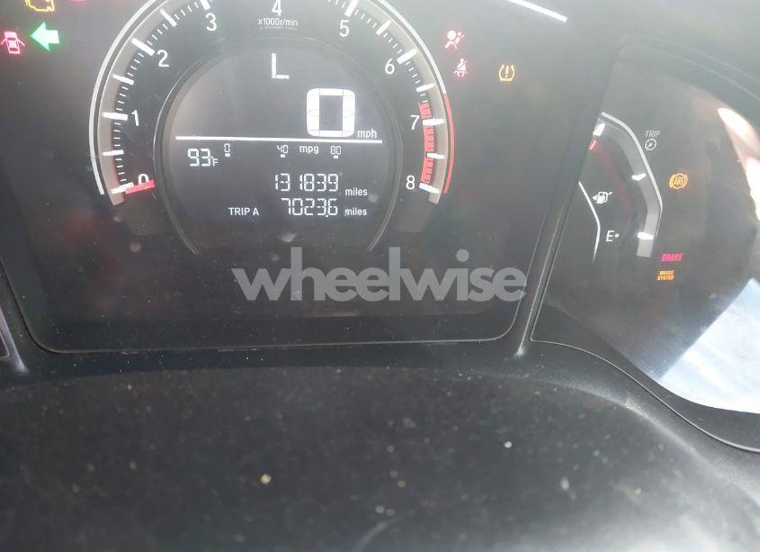 Photo 7 of 2018 Honda Civic LX (VIN 19XFC2F53JE002298)