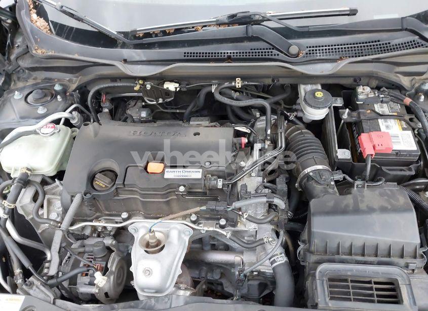 Photo 10 of 2018 Honda Civic LX (VIN 19XFC2F53JE006657)