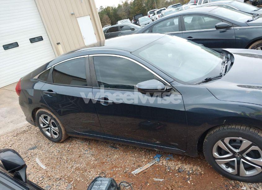 Photo 13 of 2018 Honda Civic LX (VIN 19XFC2F53JE006657)