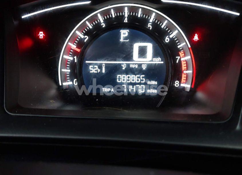 Photo 15 of 2018 Honda Civic LX (VIN 19XFC2F53JE006657)