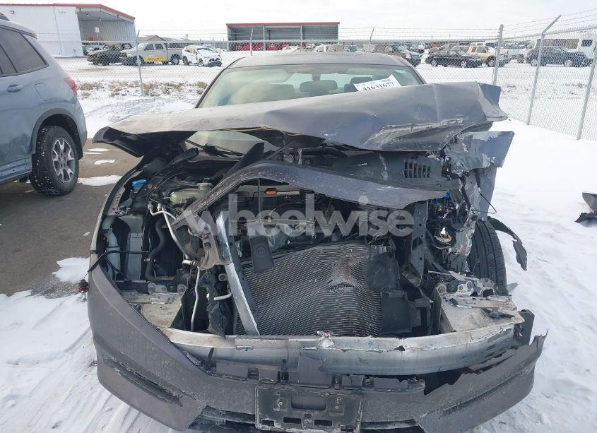 Photo 12 of 2018 Honda Civic LX (VIN 19XFC2F53JE014094)