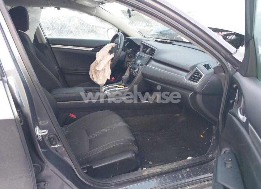 Photo 5 of 2018 Honda Civic LX (VIN 19XFC2F53JE014094)