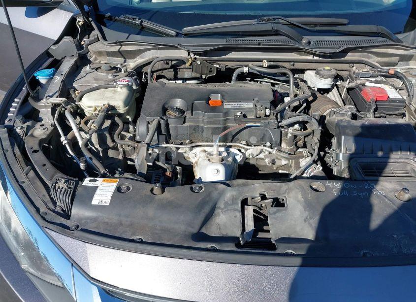 Photo 10 of 2018 Honda Civic LX (VIN 19XFC2F53JE027959)