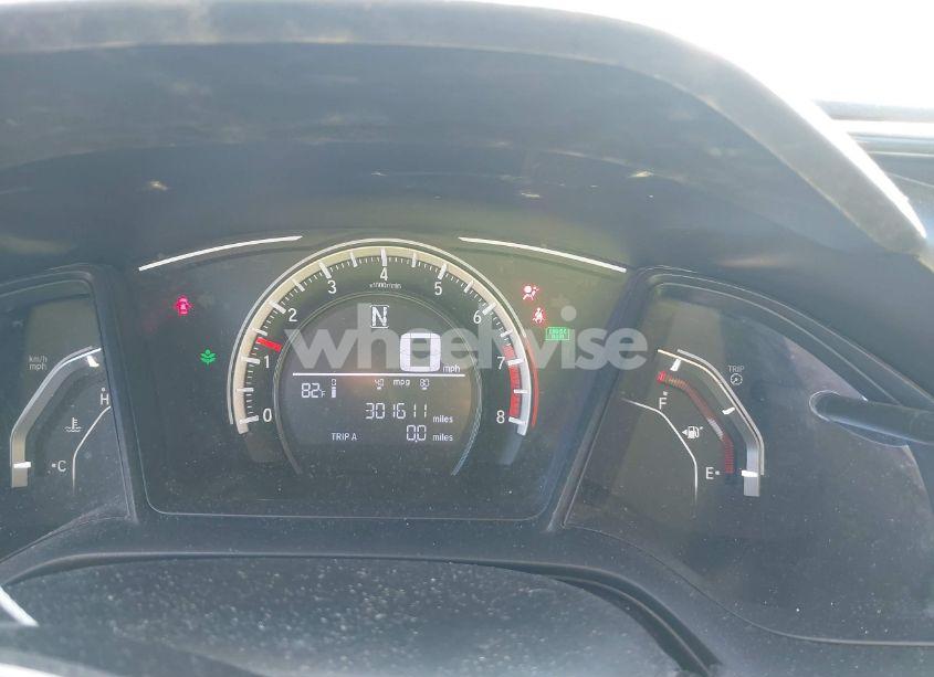 Photo 7 of 2018 Honda Civic LX (VIN 19XFC2F53JE027959)