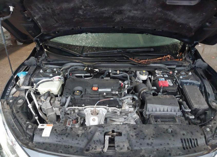 Photo 10 of 2018 Honda Civic LX (VIN 19XFC2F53JE032451)