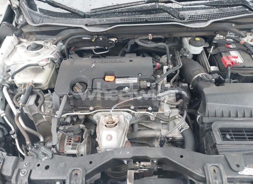 Photo 10 of 2018 Honda Civic LX (VIN 19XFC2F53JE040808)