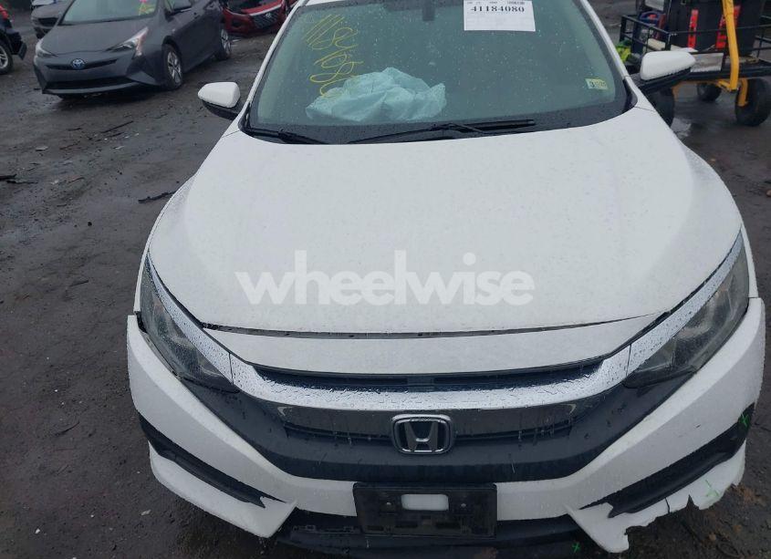 Photo 13 of 2018 Honda Civic LX (VIN 19XFC2F53JE040808)