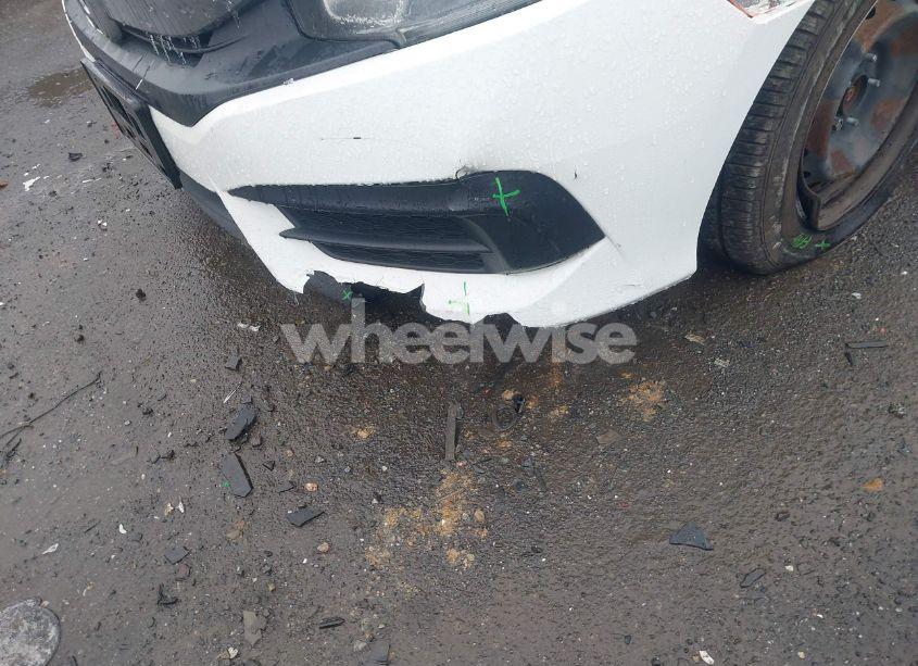 Photo 6 of 2018 Honda Civic LX (VIN 19XFC2F53JE040808)