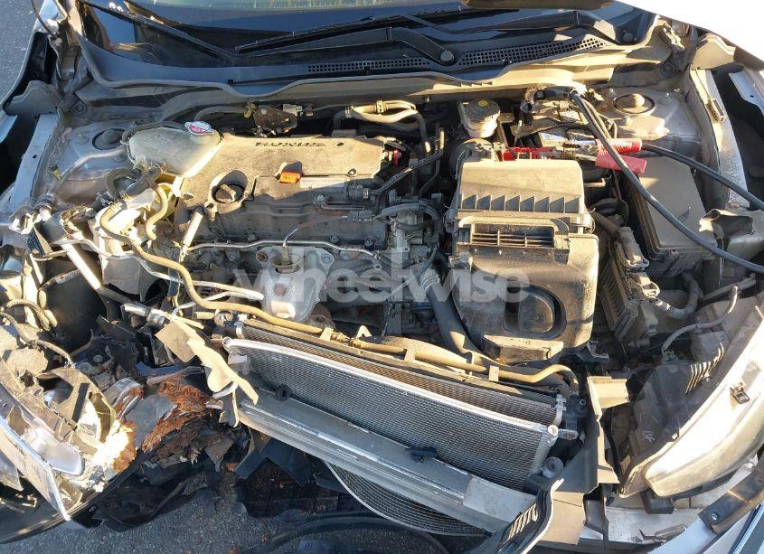 Photo 10 of 2018 Honda Civic LX (VIN 19XFC2F53JE201447)