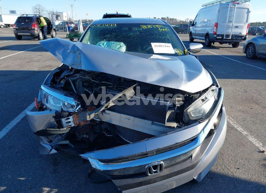 Photo 12 of 2018 Honda Civic LX (VIN 19XFC2F53JE201447)