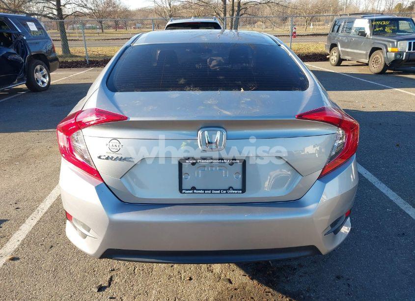 Photo 16 of 2018 Honda Civic LX (VIN 19XFC2F53JE201447)