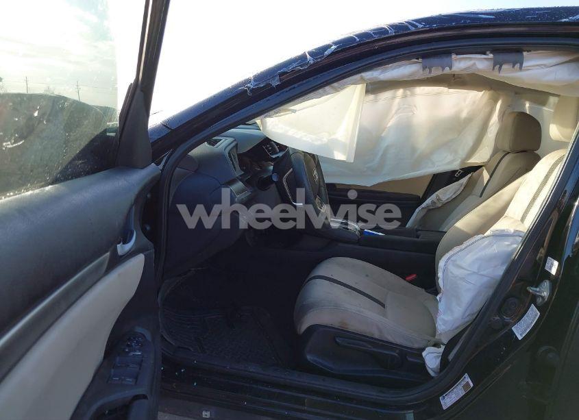 Photo 5 of 2016 Honda Civic LX (VIN 19XFC2F54GE032676)
