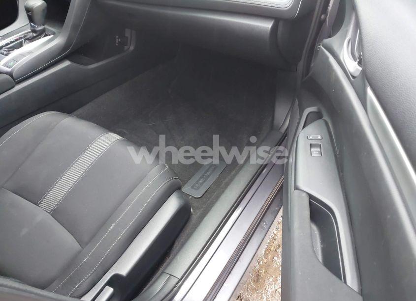 Photo 5 of 2017 Honda Civic LX (VIN 19XFC2F54HE065050)