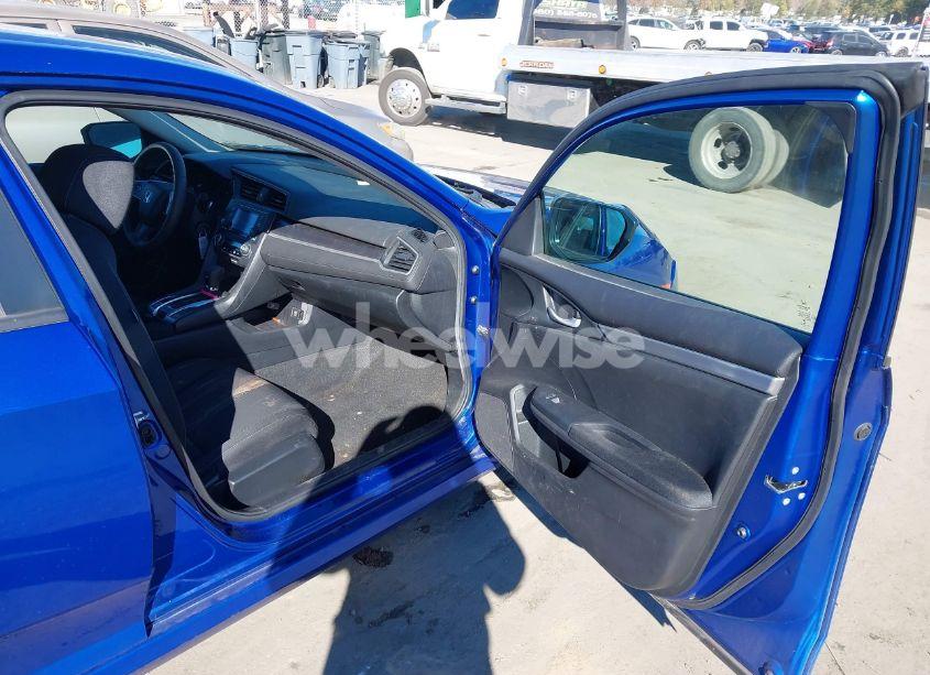 Photo 5 of 2017 Honda Civic LX (VIN 19XFC2F54HE227906)