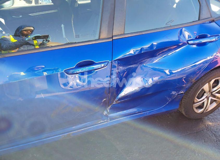 Photo 6 of 2017 Honda Civic LX (VIN 19XFC2F54HE227906)