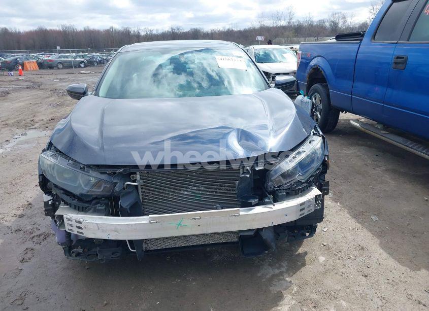 Photo 13 of 2018 Honda Civic LX (VIN 19XFC2F54JE012886)
