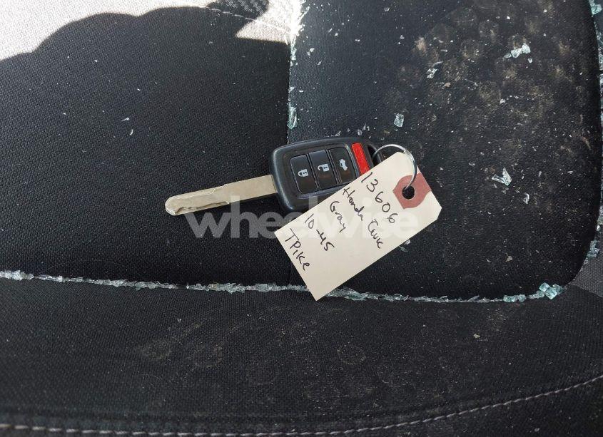 Photo 11 of 2018 Honda Civic LX (VIN 19XFC2F54JE016081)