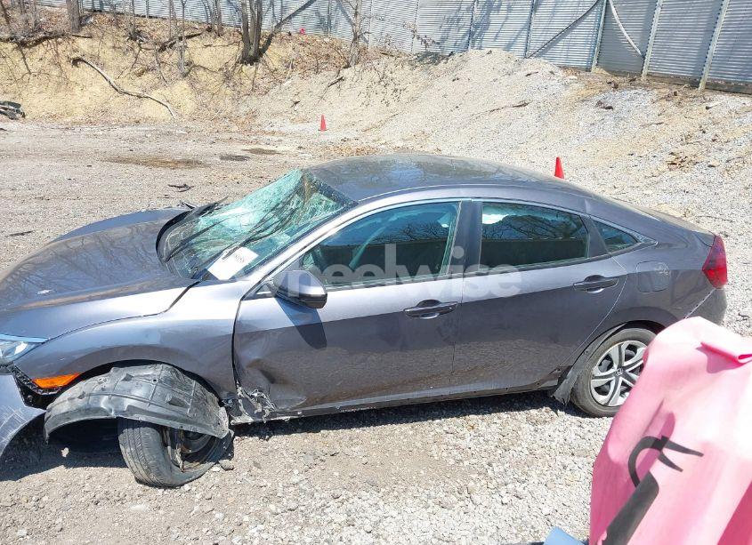 Photo 14 of 2018 Honda Civic LX (VIN 19XFC2F54JE016081)