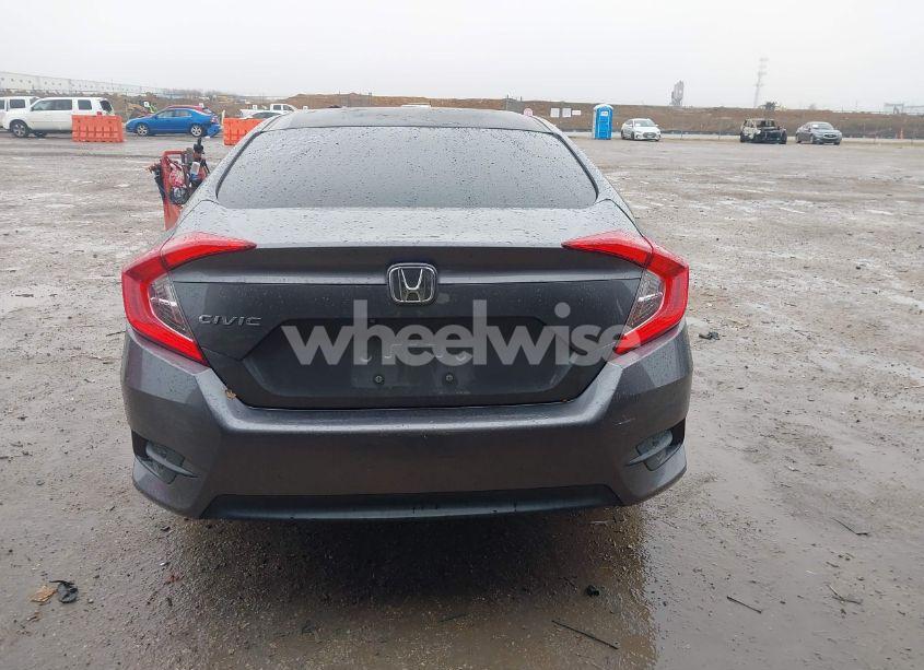 Photo 16 of 2018 Honda Civic LX (VIN 19XFC2F54JE023371)