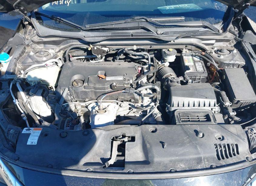 Photo 10 of 2018 Honda Civic LX (VIN 19XFC2F54JE032748)