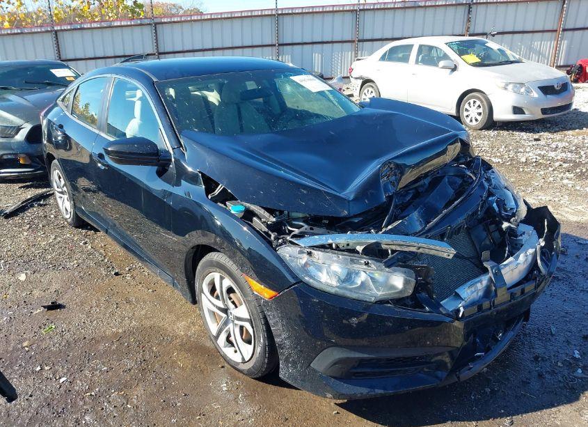 2018 Honda Civic LX (VIN 19XFC2F54JE035259) main photo