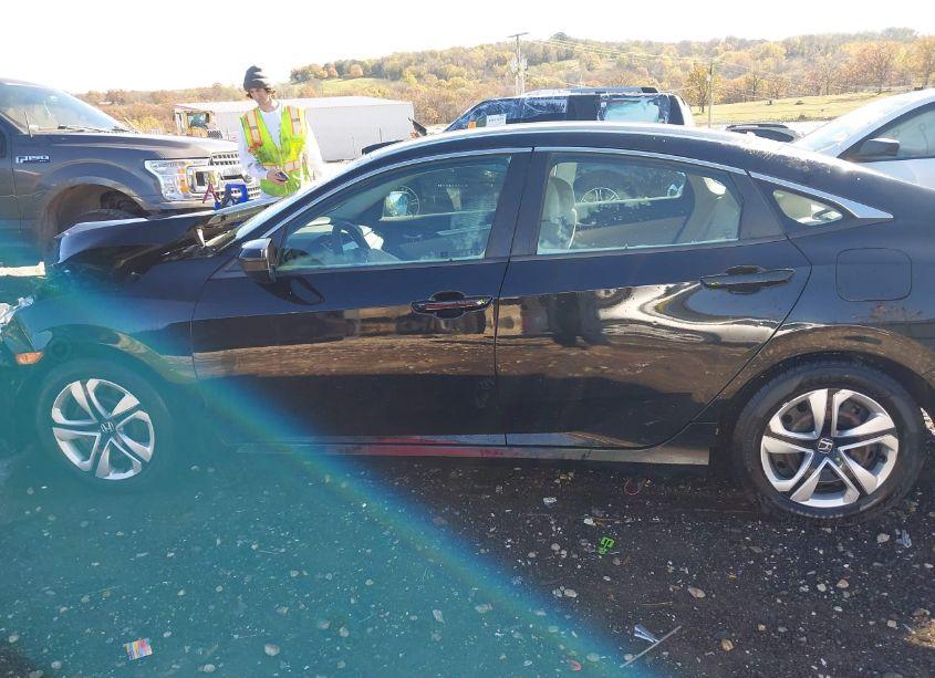 Photo 15 of 2018 Honda Civic LX (VIN 19XFC2F54JE035259)