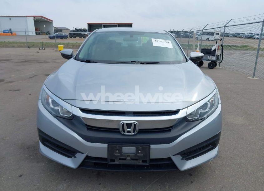 Photo 12 of 2018 Honda Civic LX (VIN 19XFC2F54JE039604)