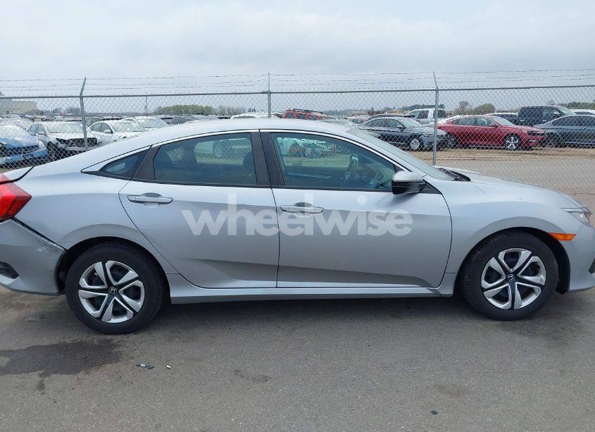 Photo 13 of 2018 Honda Civic LX (VIN 19XFC2F54JE039604)