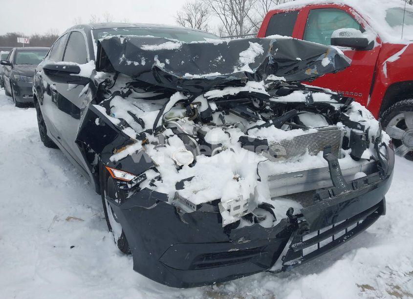 2016 Honda Civic LX (VIN 19XFC2F55GE066870) main photo