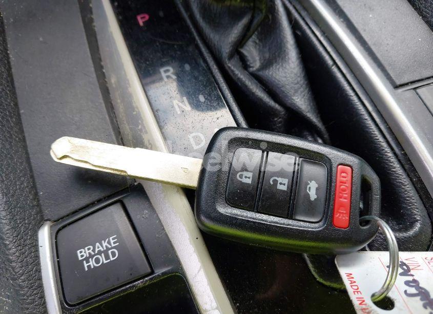 Photo 11 of 2016 Honda Civic LX (VIN 19XFC2F55GE076928)