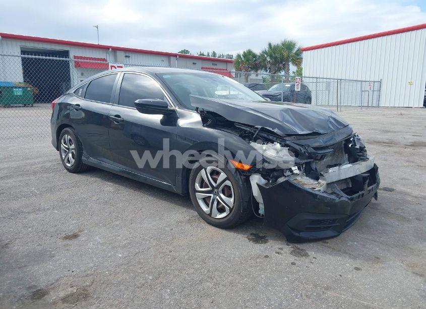 2017 Honda Civic LX (VIN 19XFC2F55HE061962) main photo