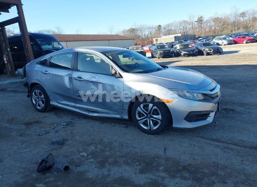 2017 Honda Civic LX (VIN 19XFC2F55HE203467) main photo